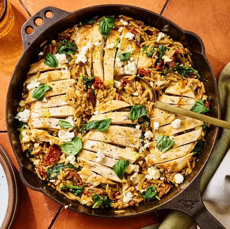 One Pot Chicken, Spinach & Sun-Dried Tomato Orzo